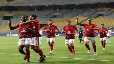 الأهلي يمنح لاعبيه مكافآت ضخمة بعد التأهل إلى نصف نهائي دوري الأبطال