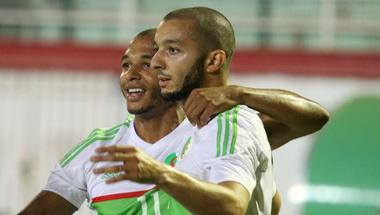 "أقرع الجزائر" يعلن انتهاء أزمته مع مدربه الإيطالي