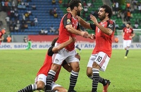 الجماهير المصرية تحتفل بذكرى فوز المنتخب على غانا في تصفيات كأس العالم  - الرياضة