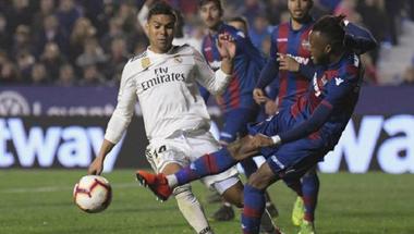 بطل ركلة جزاء كاسيميرو مستاء من ريال مدريد