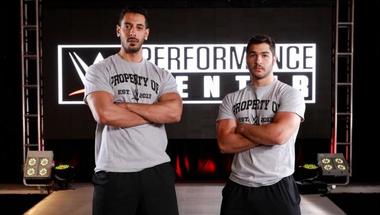 حسين الدقل و فيصل كردي ينضمان الى مركز تدريبات WWE