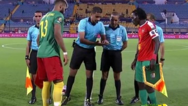 فيديو: كأس الأمم الأفريقية.. الكاميرون تعبر غينيا بيساو بهدفين