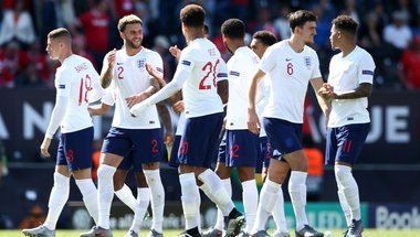 ضربات الحظ تختار إنجلترا على حساب سويسرا - الشباك الرياضي