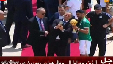 فيديو لاستقبال المنتخب الجزائري بعد فوزه بأبطال أفريقيا