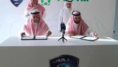 الهلال يوقع عقد شراكة مع شركة S-TEAM