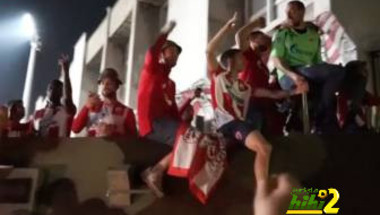 فيديو: جماهير النجم الأحمر تحتفل بالتأهل للأبطال بطريقة مثيرة